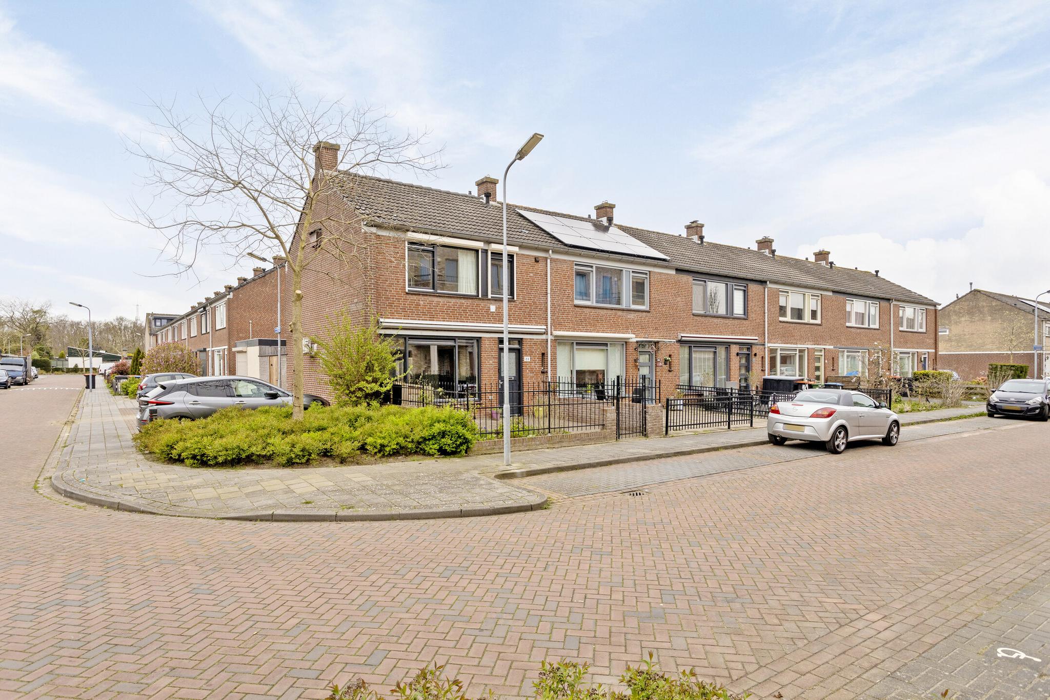 Voorkant woning, Michiel de Ruyterstraat 23 's-Hertogenbosch